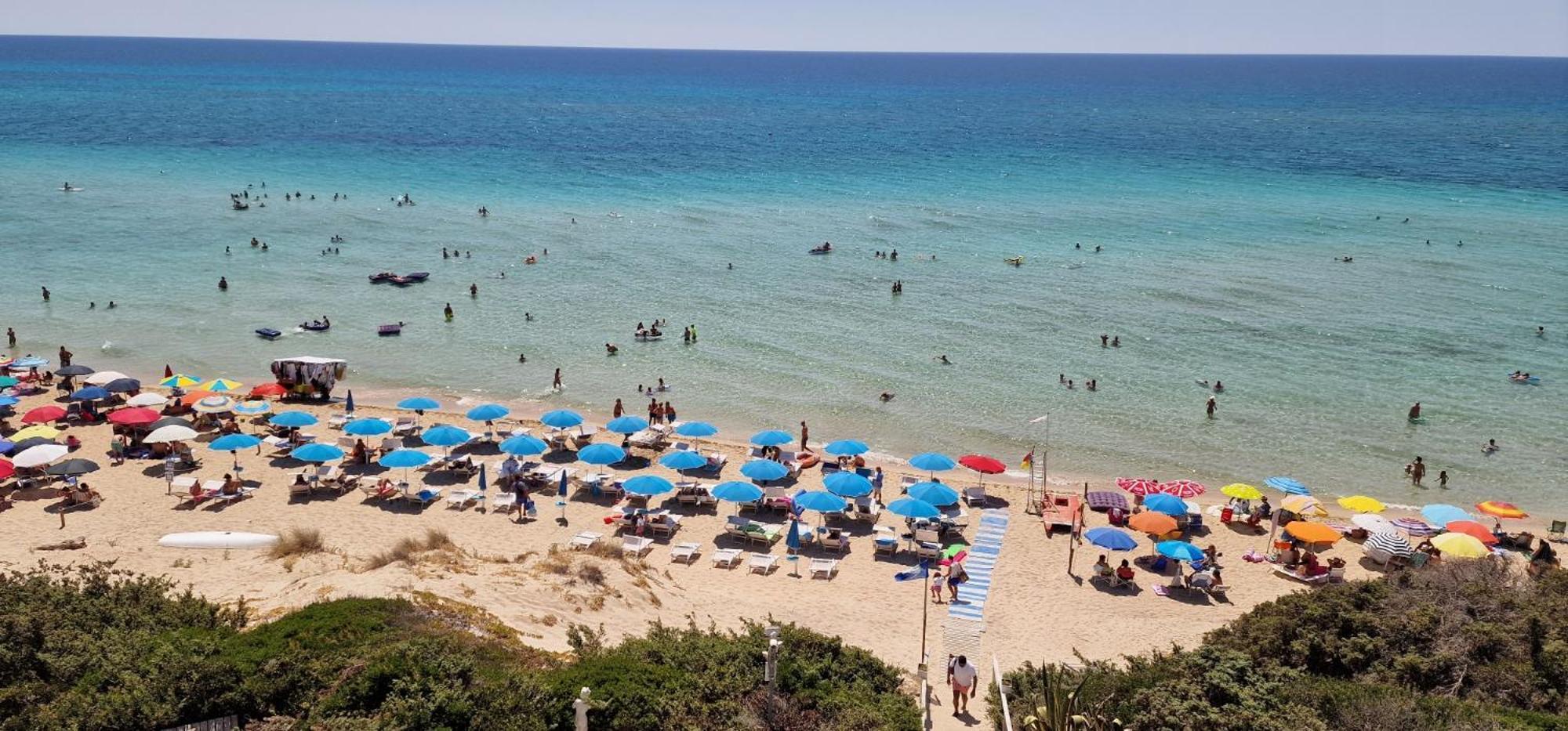 Hotel Caraibisiaco Sul Mare San Pietro in Bevagna Exteriör bild