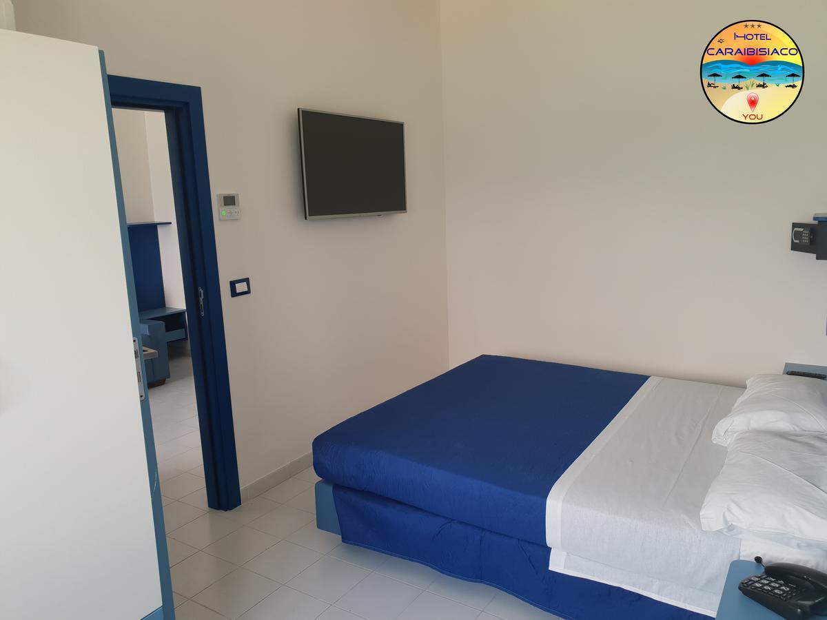 Hotel Caraibisiaco Sul Mare San Pietro in Bevagna Exteriör bild