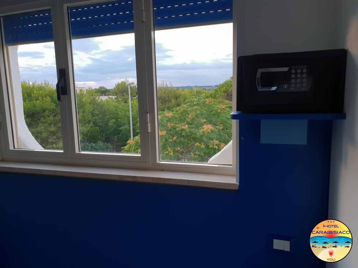 Hotel Caraibisiaco Sul Mare San Pietro in Bevagna Exteriör bild